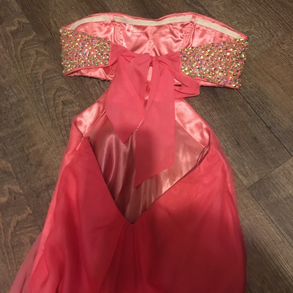 💎La Femme Strapless Prom Dress 💎 - Picture 5 of 7